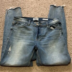 Kenzie Jeans Vintage Lux Faded Blue Cropped Jeans